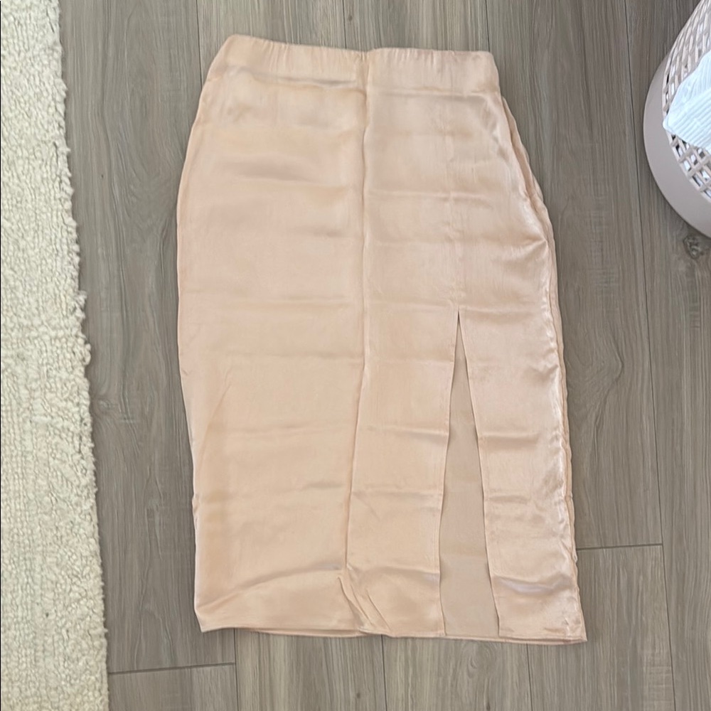 Aritzia Cream Pencil Skirt